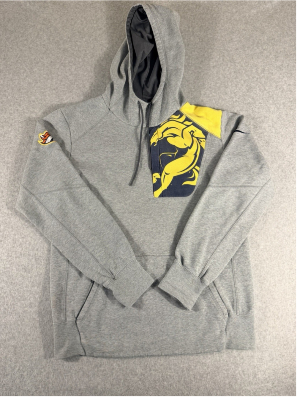 Nike Denver Broncos Hoodie Mens Medium Gray NFL Team Apparel Pullover